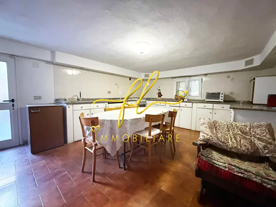 Immagine 24 di Villa in vendita  a Cecina