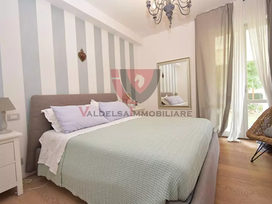 Immagine 17 di Appartamento in vendita  a Colle Di Val D'elsa