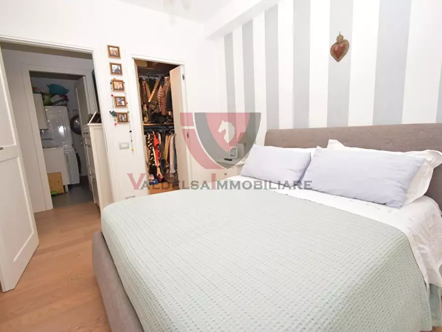 Immagine 21 di Appartamento in vendita  a Colle Di Val D'elsa