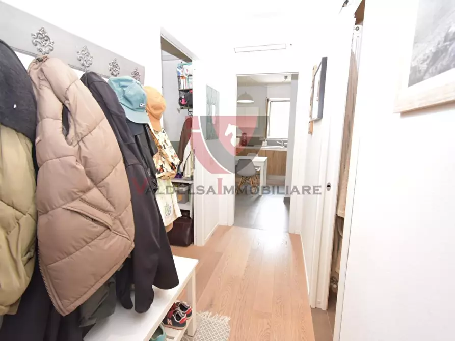 Immagine 16 di Appartamento in vendita  a Colle Di Val D'elsa