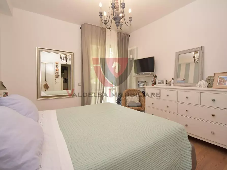 Immagine 20 di Appartamento in vendita  a Colle Di Val D'elsa