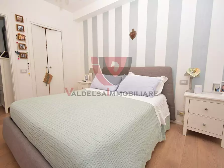 Immagine 18 di Appartamento in vendita  a Colle Di Val D'elsa