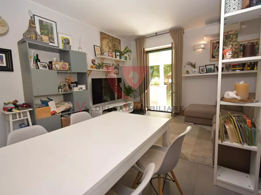 Immagine 7 di Appartamento in vendita  a Colle Di Val D'elsa