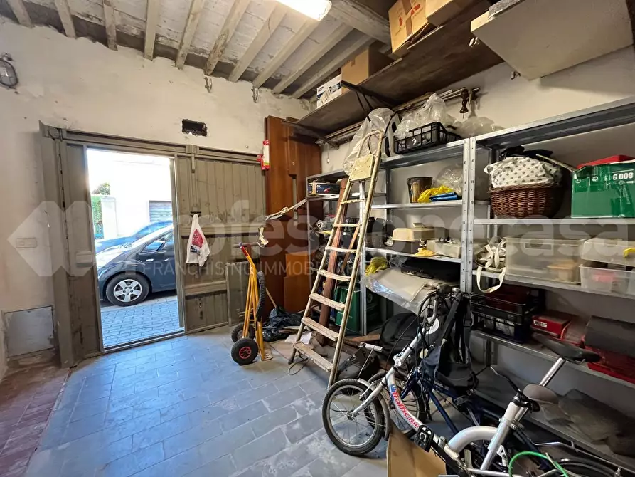 Immagine 32 di Terratetto in vendita  a Pisa