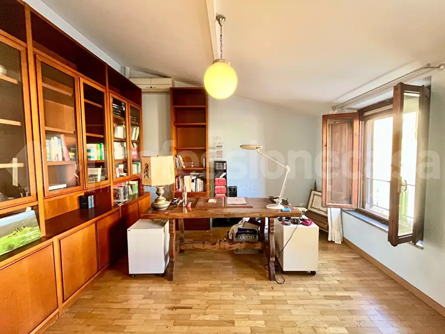 Immagine 18 di Terratetto in vendita  a Pisa