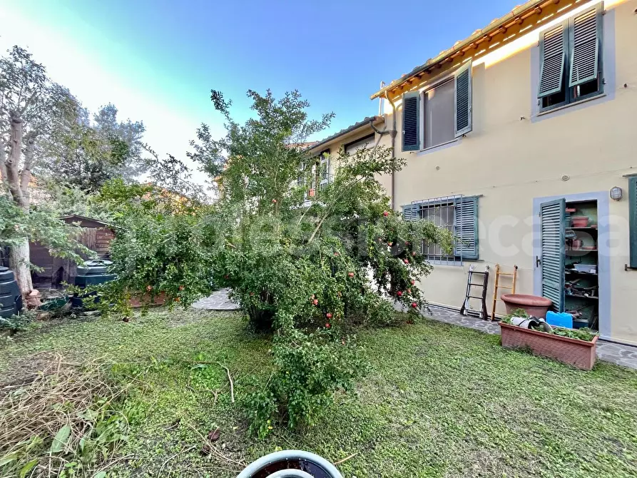 Immagine 8 di Terratetto in vendita  a Pisa