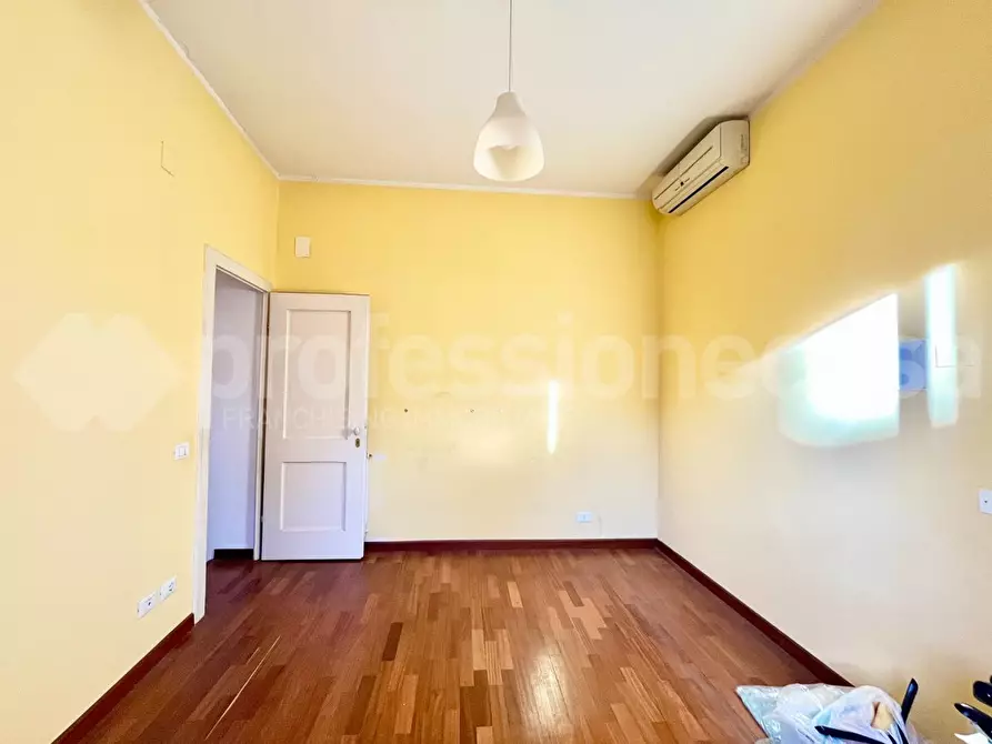 Immagine 21 di Terratetto in vendita  a Pisa