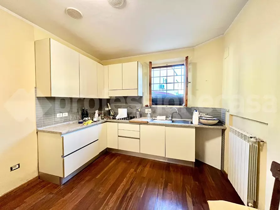 Immagine 10 di Terratetto in vendita  a Pisa