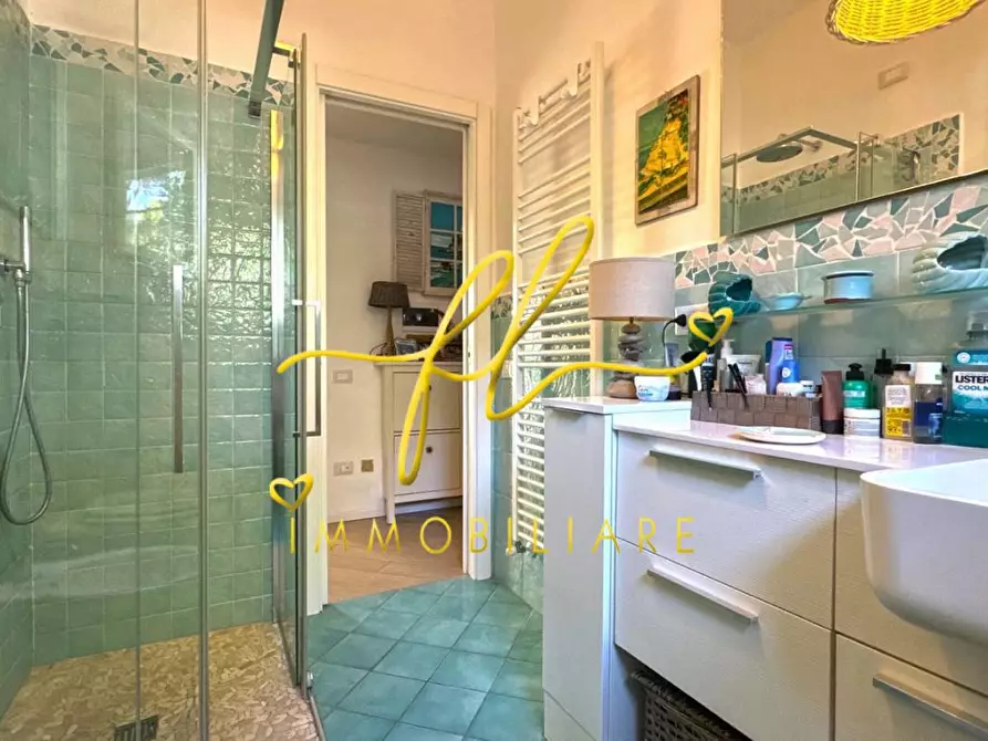 Immagine 18 di Appartamento in vendita  a Rosignano Marittimo