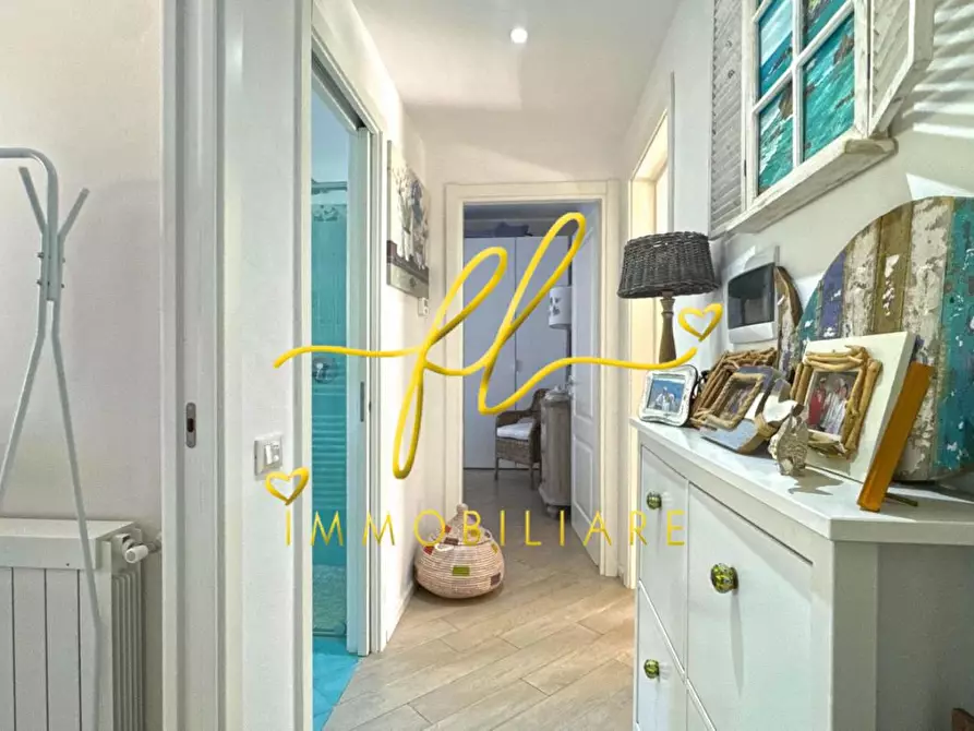 Immagine 13 di Appartamento in vendita  a Rosignano Marittimo