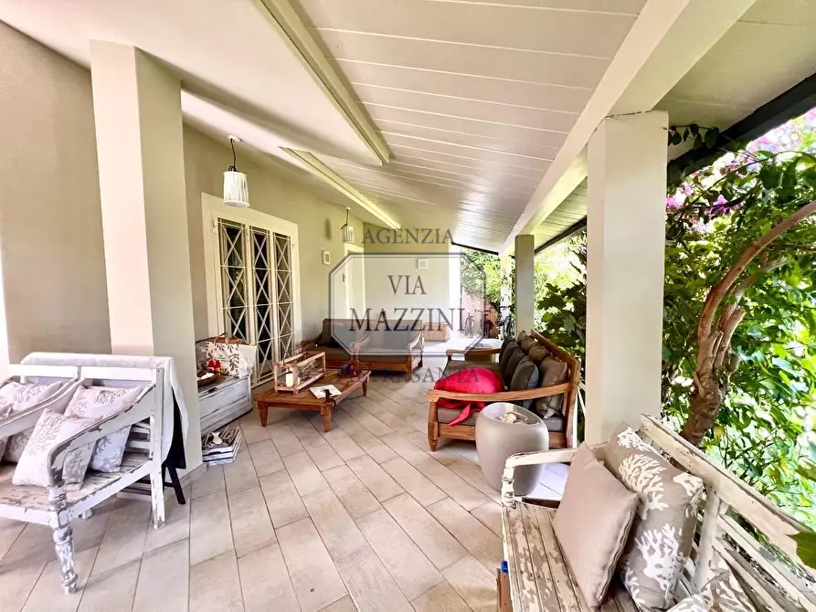 Immagine 7 di Casa bifamiliare in vendita  a Forte Dei Marmi