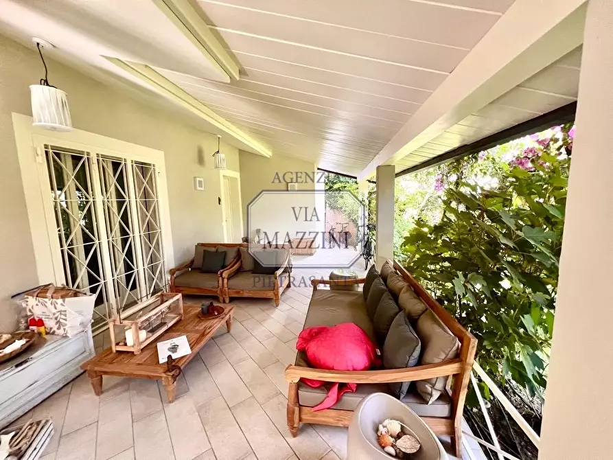Immagine 8 di Casa bifamiliare in vendita  a Forte Dei Marmi