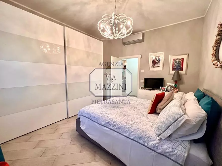 Immagine 19 di Casa bifamiliare in vendita  a Forte Dei Marmi