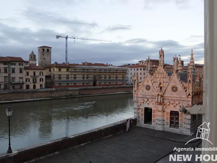 Immagine 63 di Appartamento in vendita  a Pisa