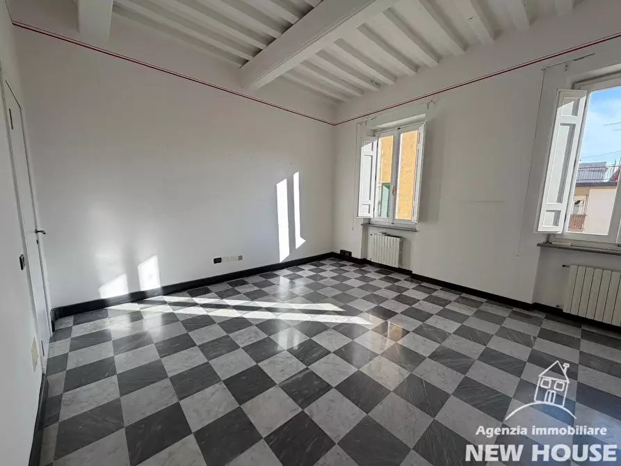 Immagine 43 di Appartamento in vendita  a Pisa