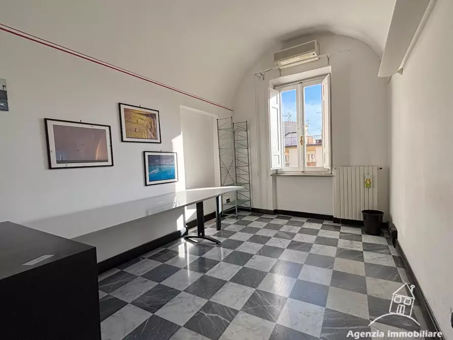 Immagine 34 di Appartamento in vendita  a Pisa