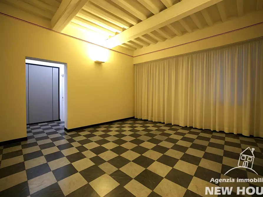 Immagine 21 di Appartamento in vendita  a Pisa