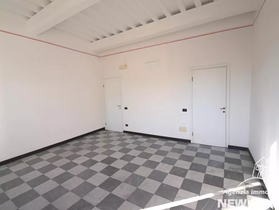 Immagine 2 di Appartamento in vendita  a Pisa