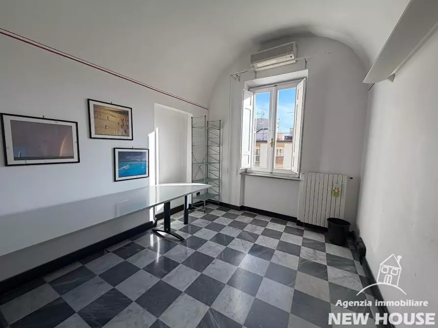 Immagine 54 di Appartamento in vendita  a Pisa