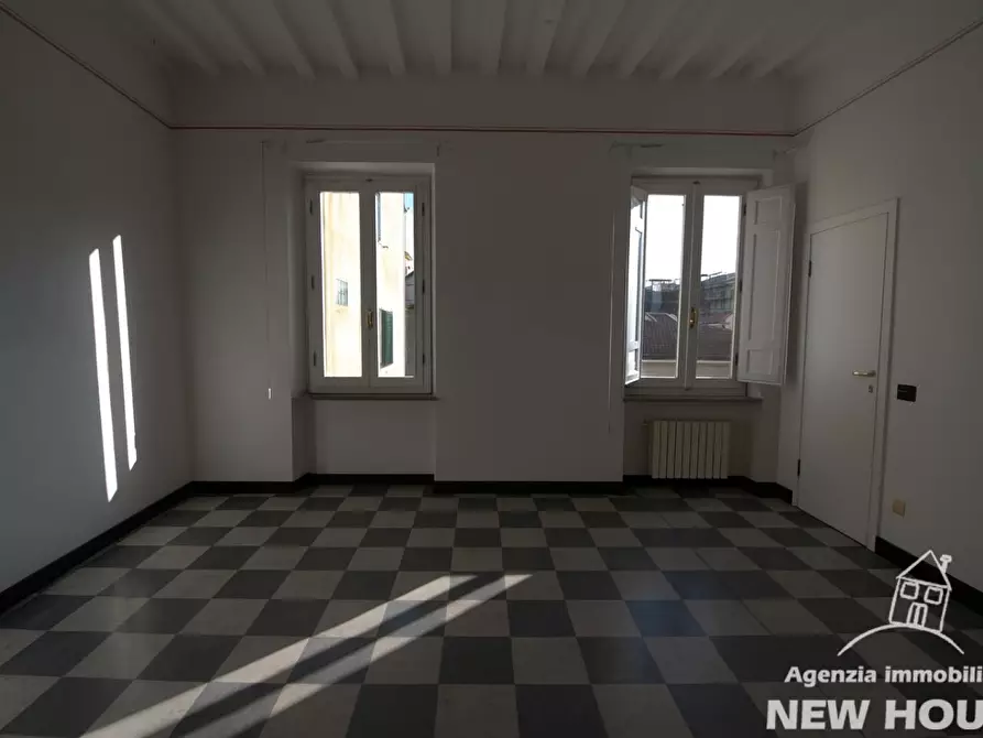 Immagine 19 di Appartamento in vendita  a Pisa