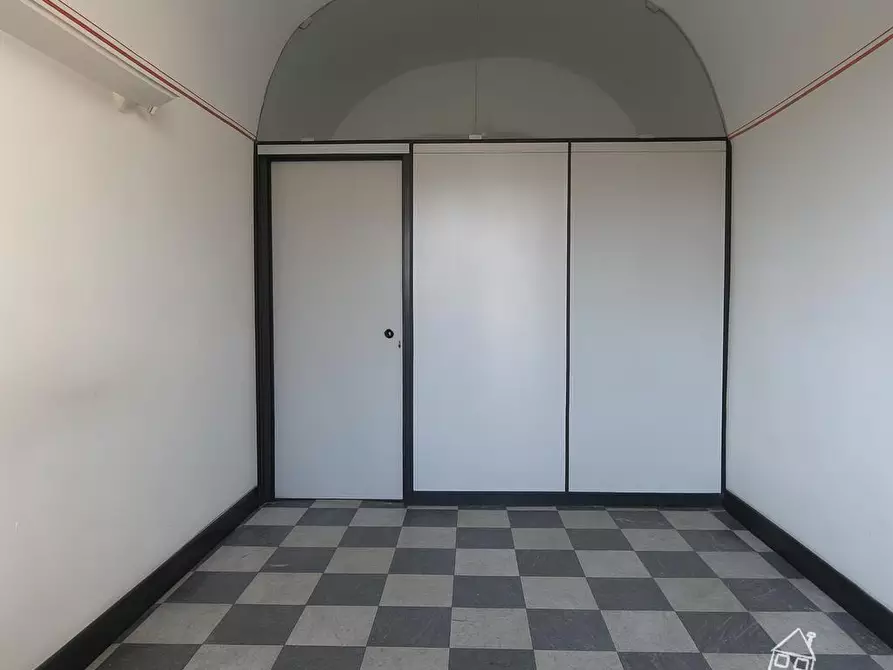 Immagine 12 di Appartamento in vendita  a Pisa