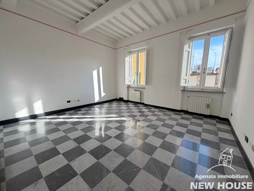 Immagine 46 di Appartamento in vendita  a Pisa