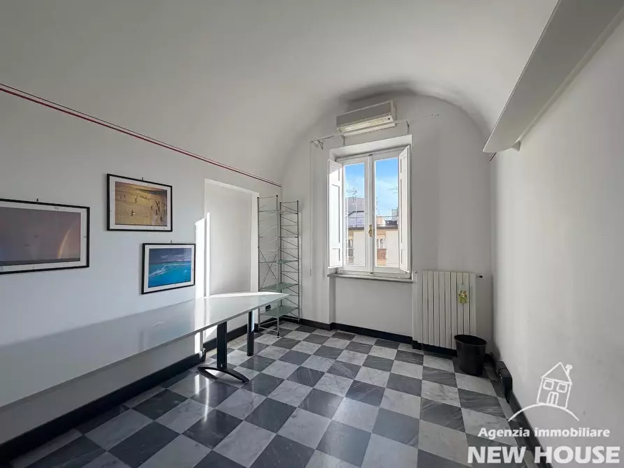 Immagine 57 di Appartamento in vendita  a Pisa