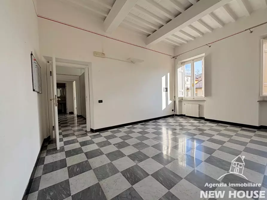 Immagine 38 di Appartamento in vendita  a Pisa