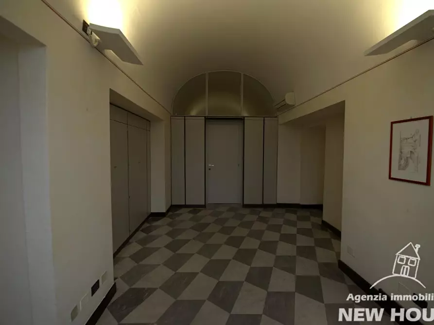 Immagine 31 di Appartamento in vendita  a Pisa