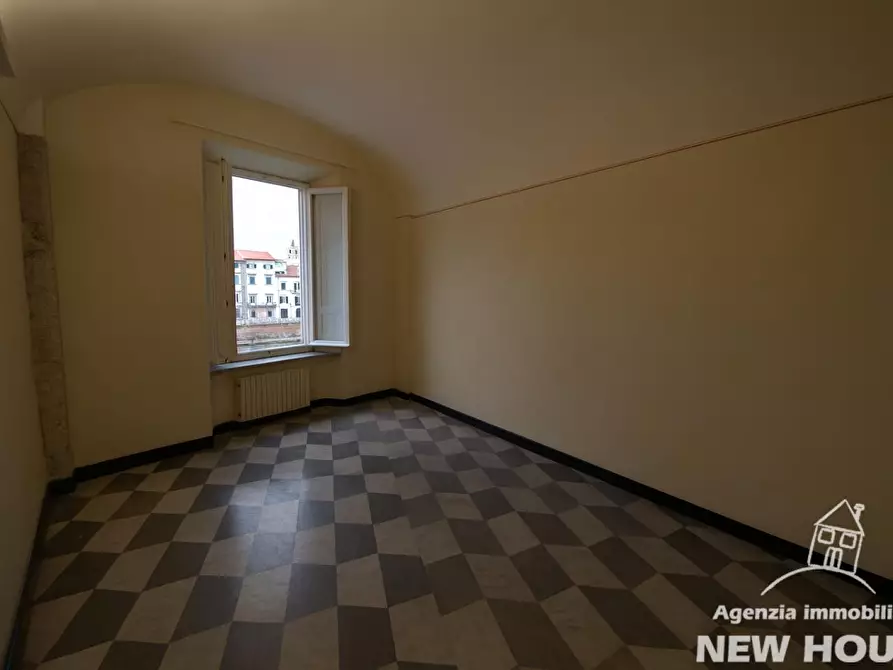 Immagine 17 di Appartamento in vendita  a Pisa