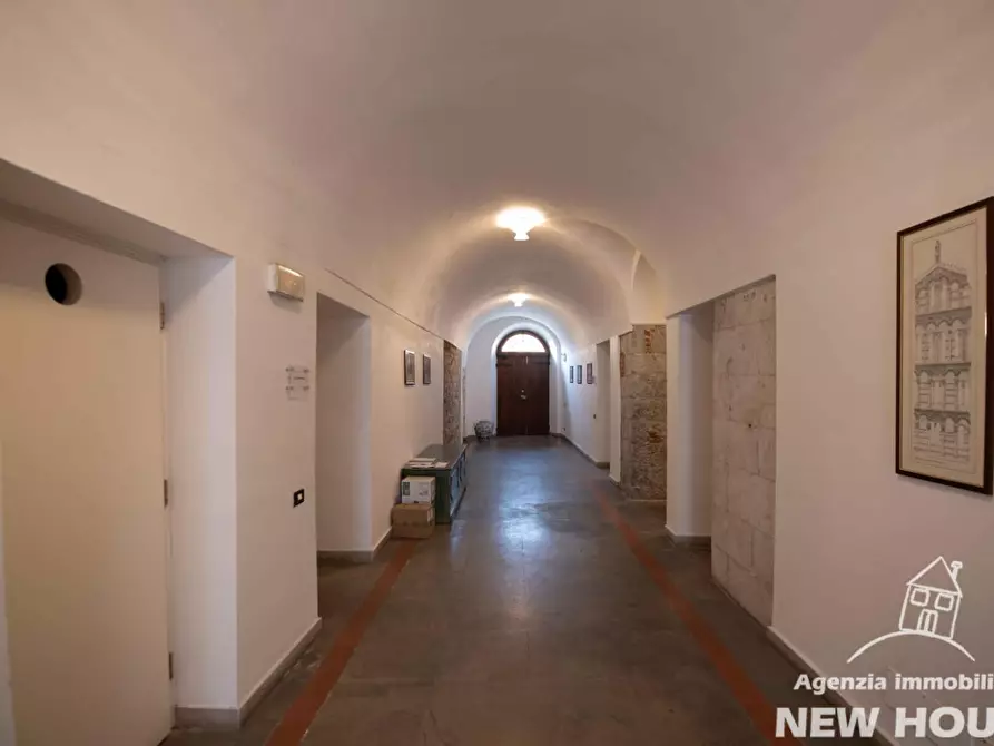 Immagine 13 di Appartamento in vendita  a Pisa