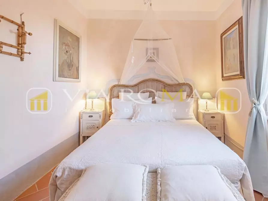 Immagine 31 di Villa in vendita  a Camaiore