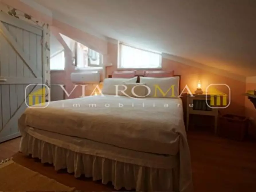 Immagine 52 di Villa in vendita  a Camaiore