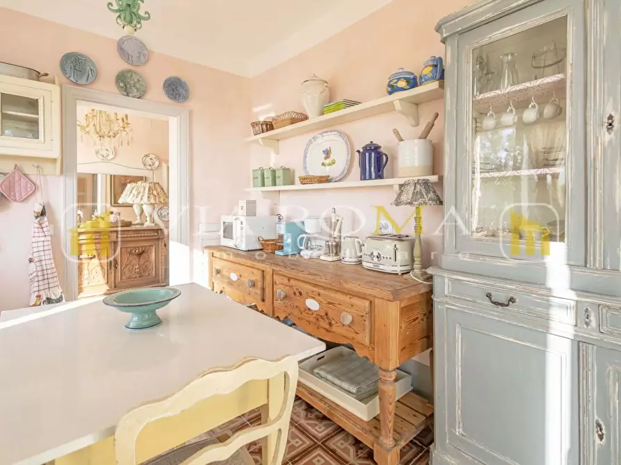 Immagine 23 di Villa in vendita  a Camaiore