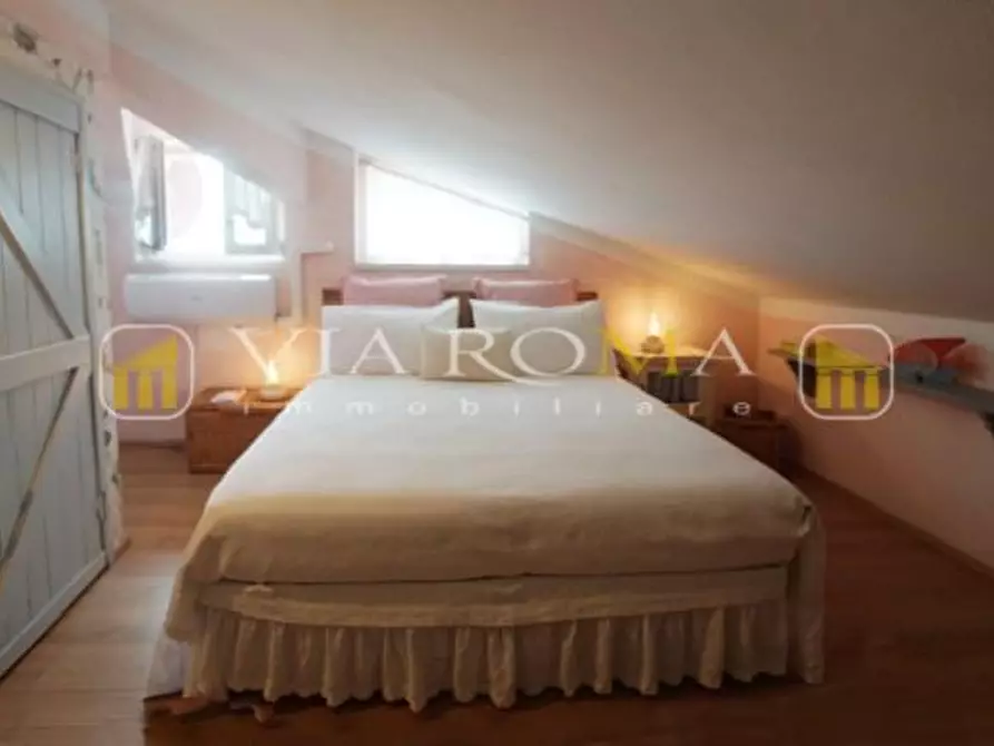 Immagine 51 di Villa in vendita  a Camaiore