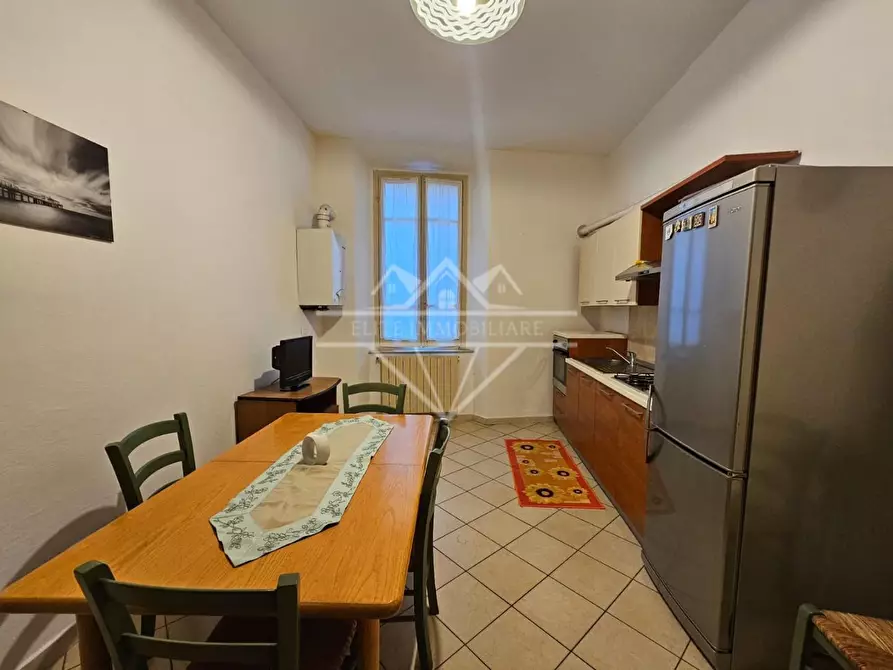 Immagine 5 di Appartamento in vendita  a Carrara