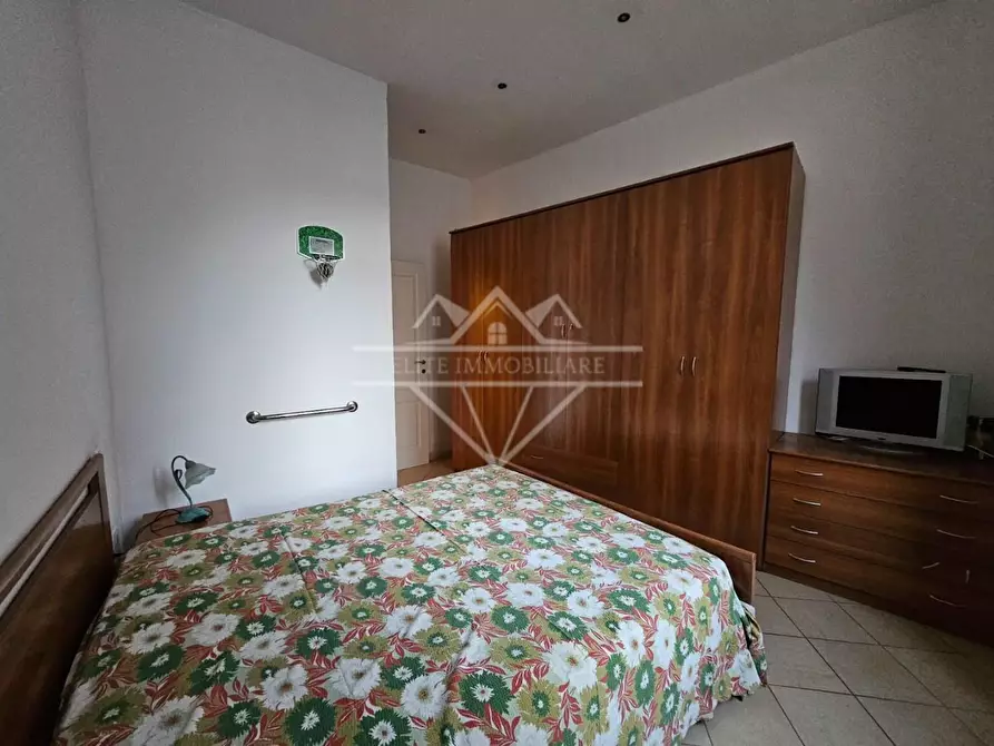 Immagine 10 di Appartamento in vendita  a Carrara