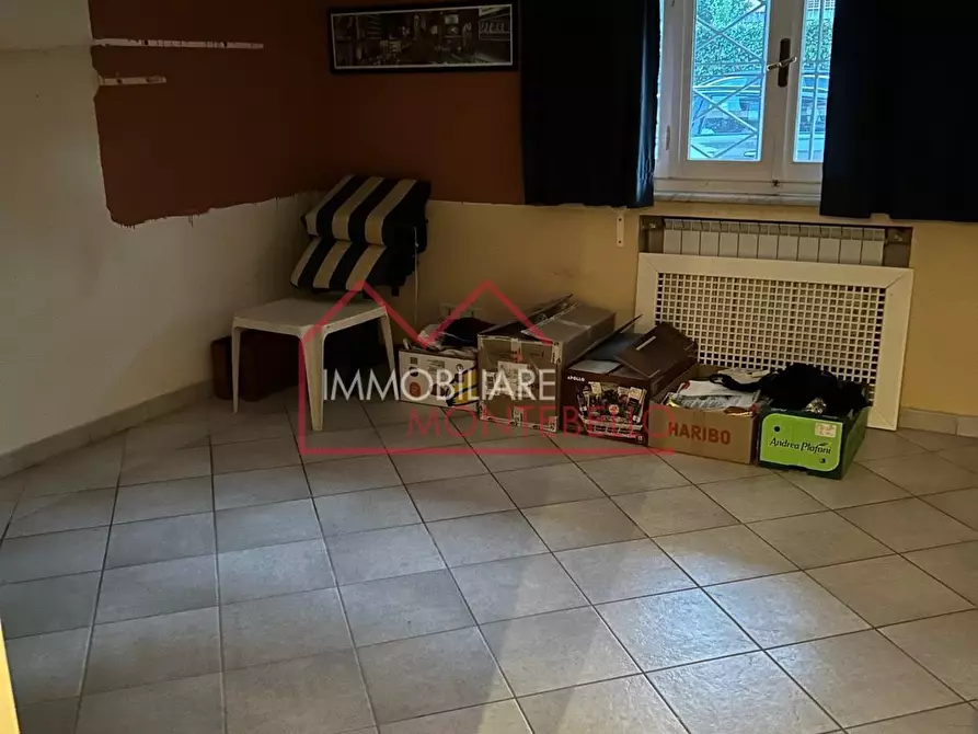 Immagine 9 di Casa bifamiliare in vendita  a Camaiore