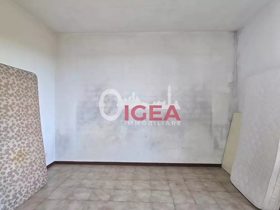 Immagine 12 di Porzione di casa in vendita  a Monticiano