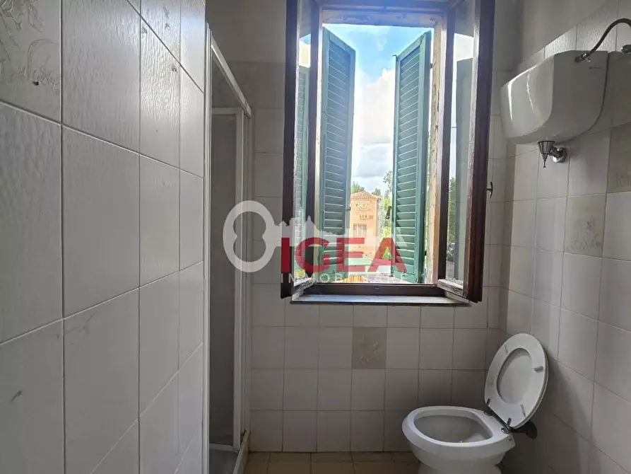 Immagine 19 di Porzione di casa in vendita  a Monticiano