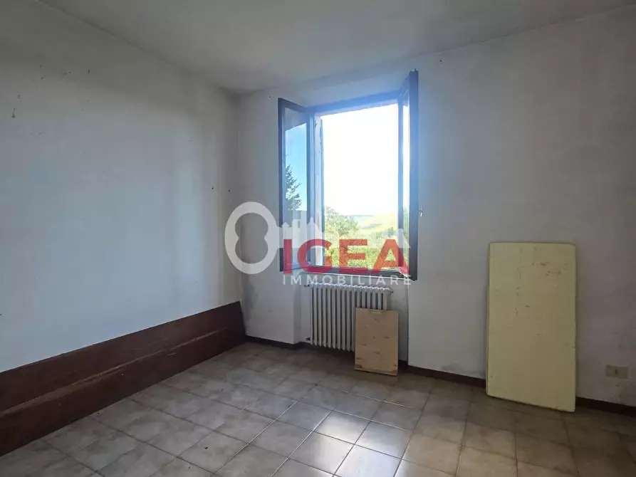 Immagine 14 di Porzione di casa in vendita  a Monticiano