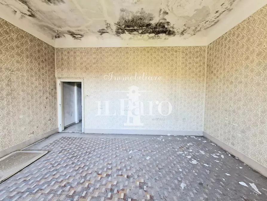 Immagine 14 di Terratetto in vendita  a Campi Bisenzio