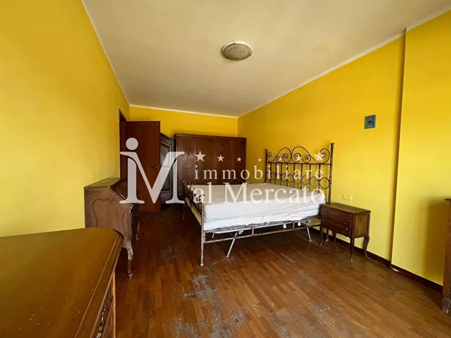 Immagine 13 di Appartamento in vendita  a Viareggio