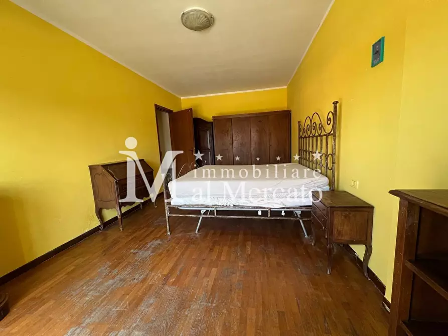 Immagine 12 di Appartamento in vendita  a Viareggio