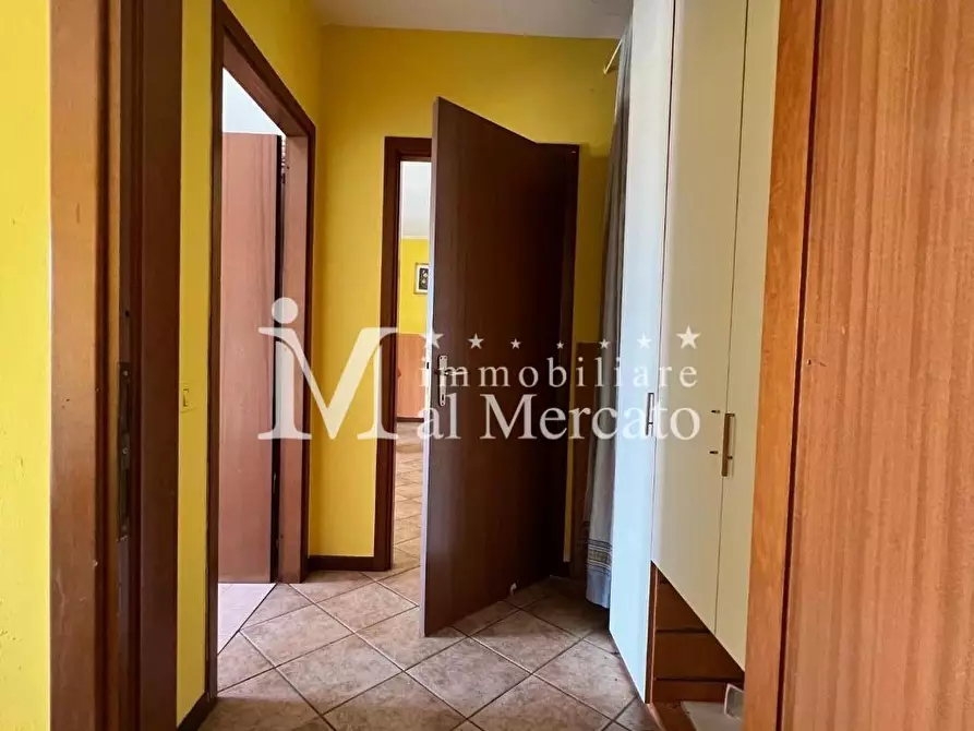 Immagine 8 di Appartamento in vendita  a Viareggio