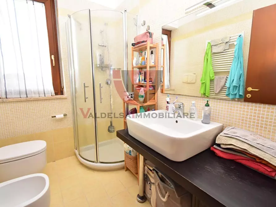 Immagine 24 di Appartamento in vendita  a Colle Di Val D'elsa