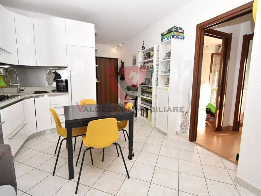 Immagine 4 di Appartamento in vendita  a Colle Di Val D'elsa