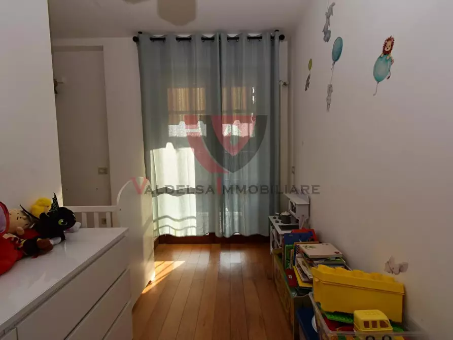 Immagine 15 di Appartamento in vendita  a Colle Di Val D'elsa