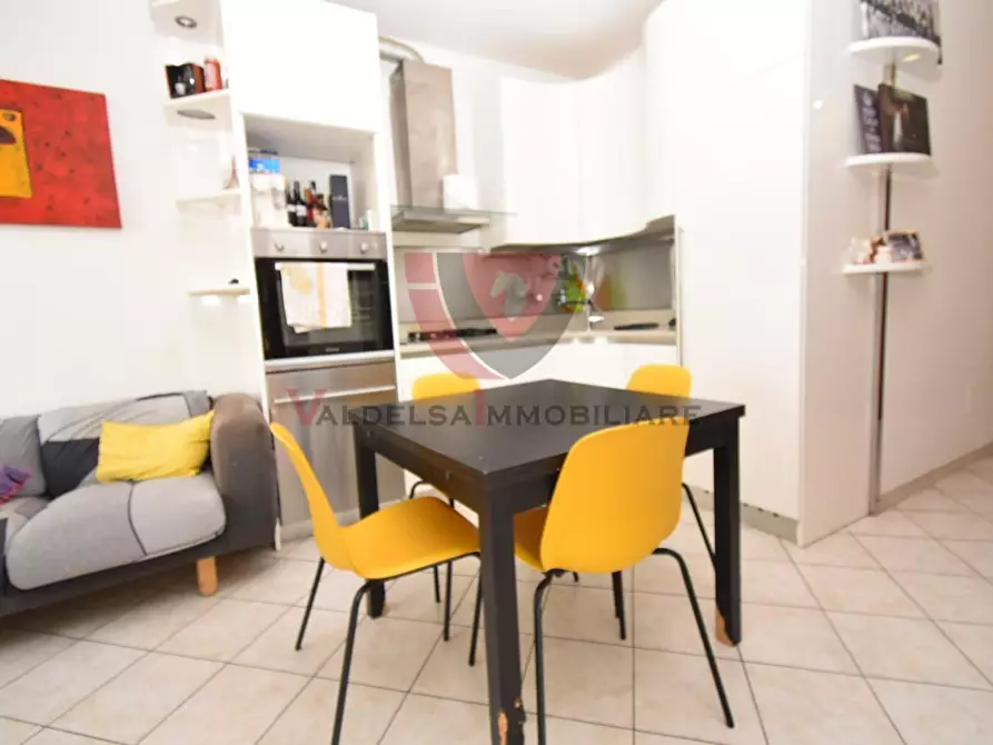 Immagine 9 di Appartamento in vendita  a Colle Di Val D'elsa