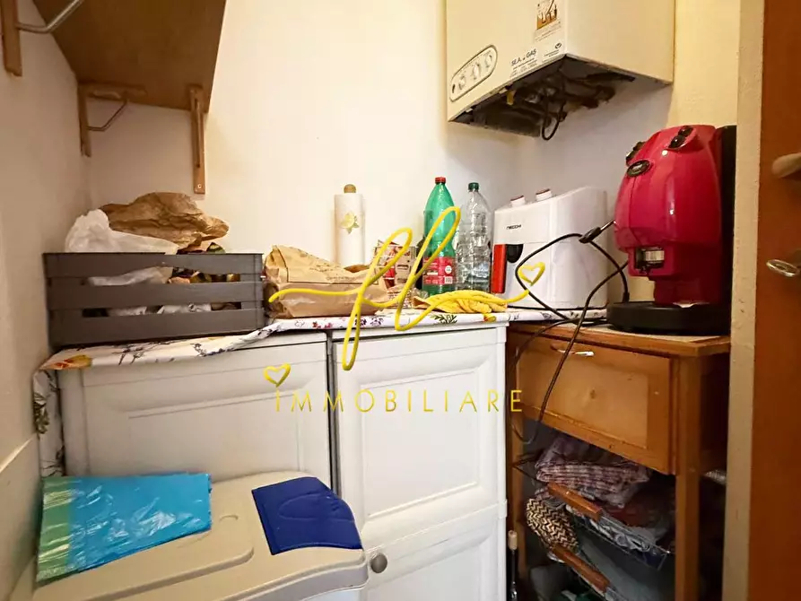 Immagine 10 di Appartamento in vendita  a Cecina